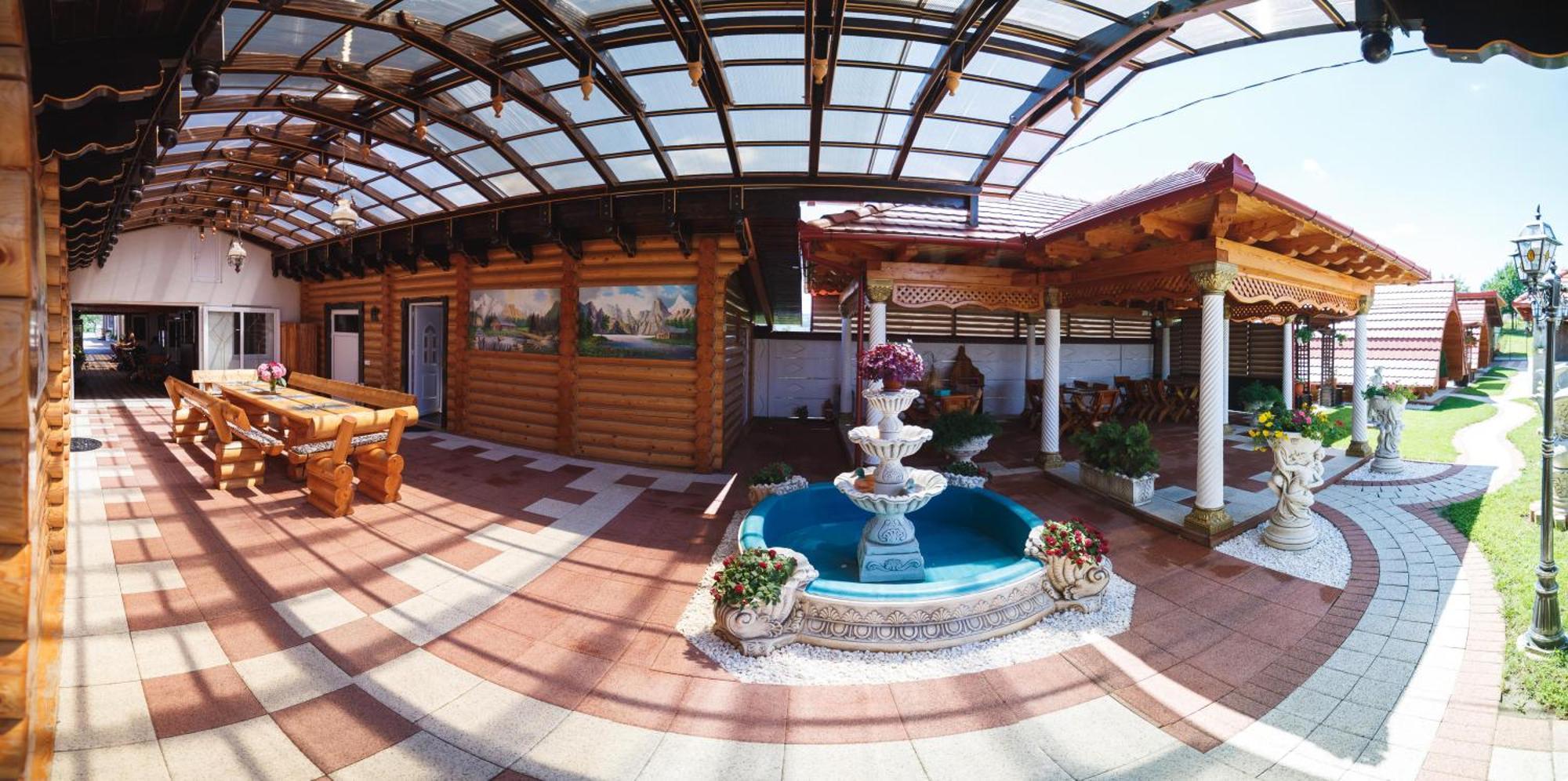 Vila Adr Petresti Екстериор снимка